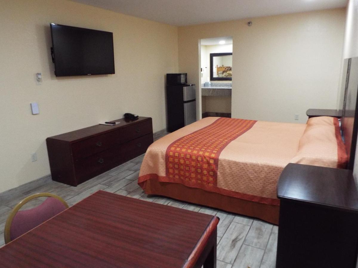 Texas Inn Harlingen Exterior foto